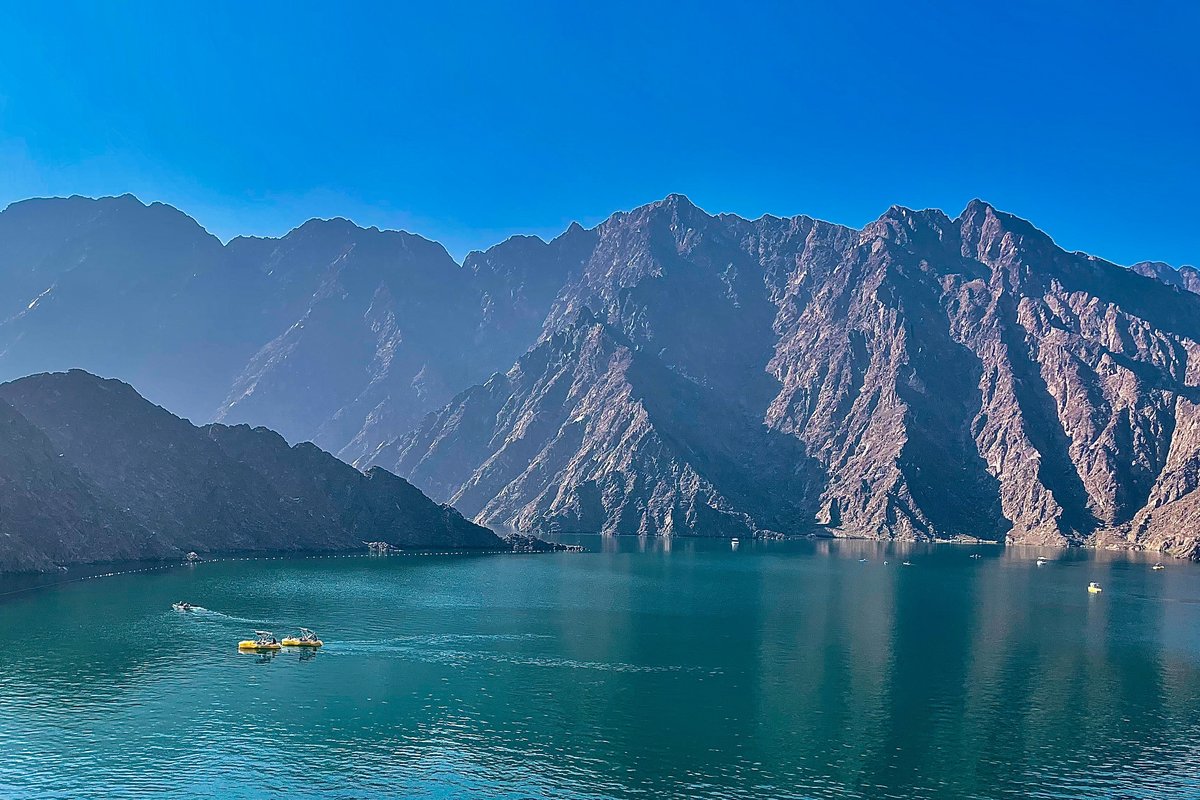 Hatta Mountains Escape